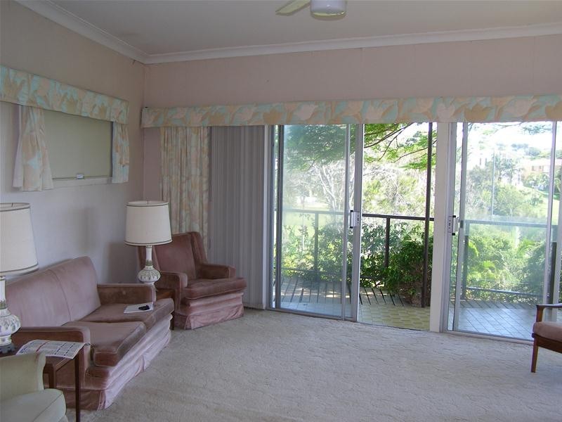 35 Sapphire Crescent, Sapphire Beach NSW 2450