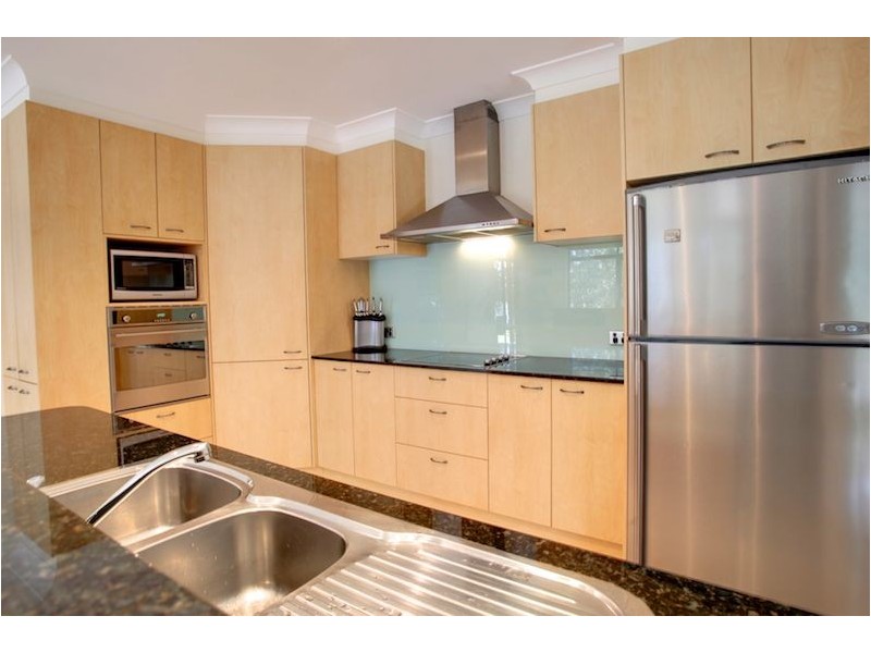 7 Goonaroo Place, Emerald Beach NSW 2456