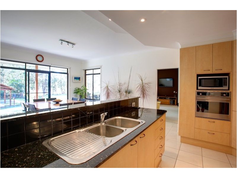 7 Goonaroo Place, Emerald Beach NSW 2456