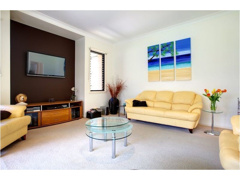 7 Goonaroo Place, Emerald Beach NSW 2456