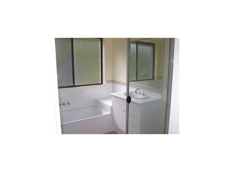 15 Azure Avenue, Emerald Beach NSW 2456