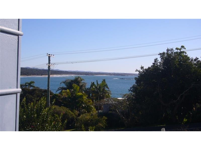 28 Ocean Street, Woolgoolga NSW 2456