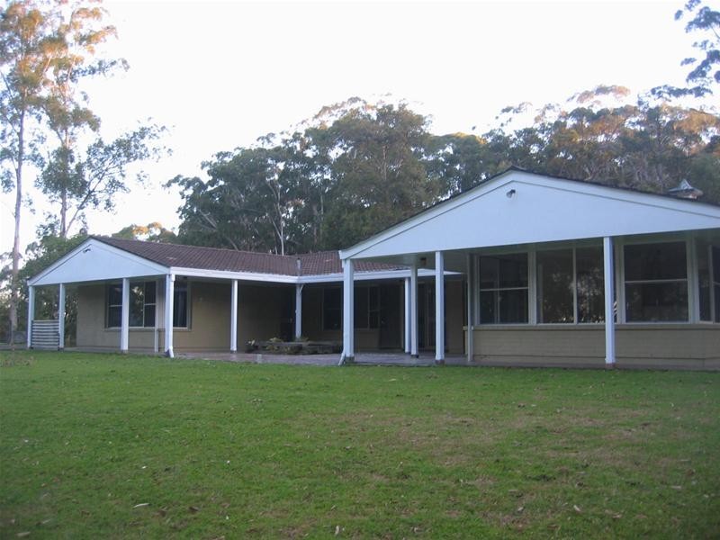 23 Goonaroo Place, Emerald Beach NSW 2456