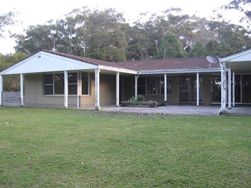 23 Goonaroo Place, Emerald Beach NSW 2456