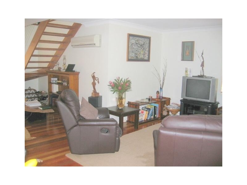 3/8 Wansborough Avenue, Moonee Beach NSW 2450