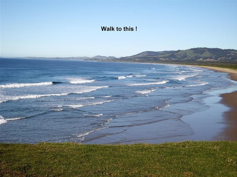 37 Bluff Road, Emerald Beach NSW 2456