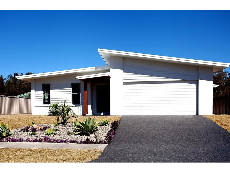 104 Bluff Road, Emerald Beach NSW 2456