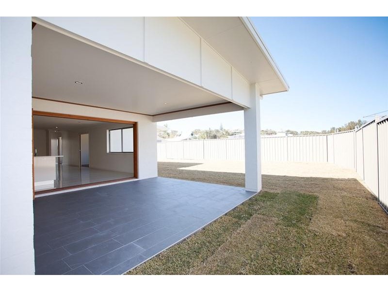 104 Bluff Road, Emerald Beach NSW 2456