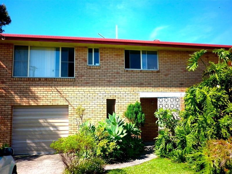31 Dammerel Crescent, Emerald Beach NSW 2456