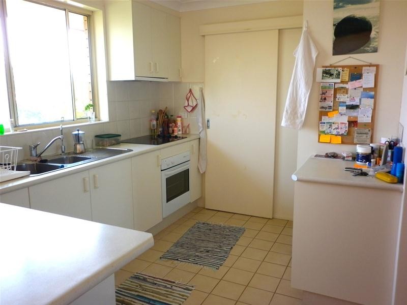 31 Dammerel Crescent, Emerald Beach NSW 2456