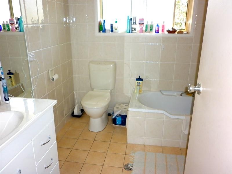 31 Dammerel Crescent, Emerald Beach NSW 2456