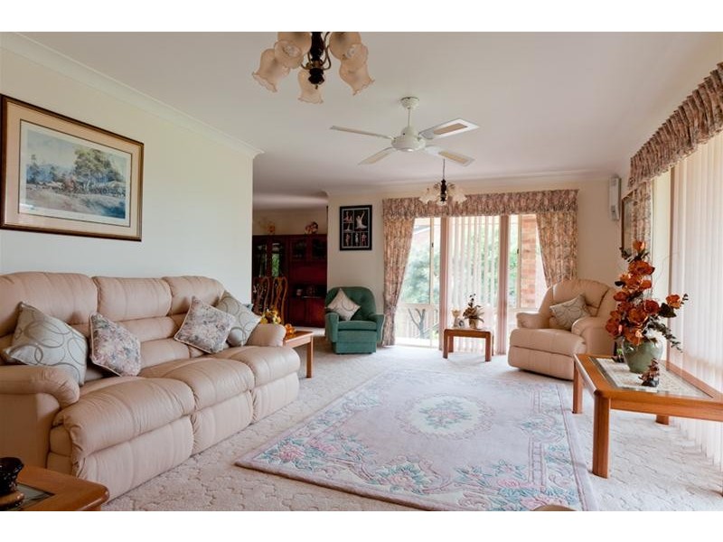 10 Stefan Close, Emerald Beach NSW 2456