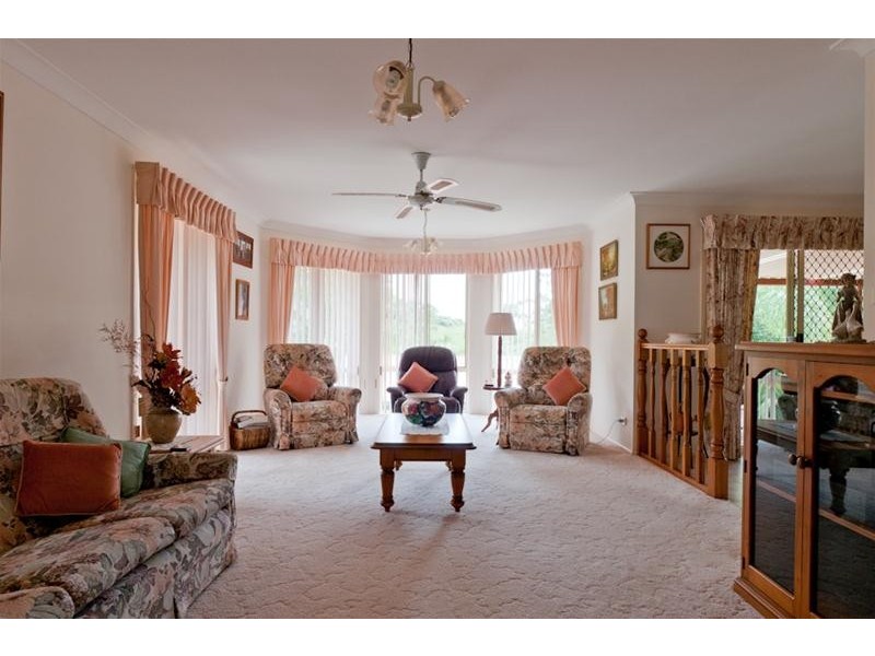 10 Stefan Close, Emerald Beach NSW 2456