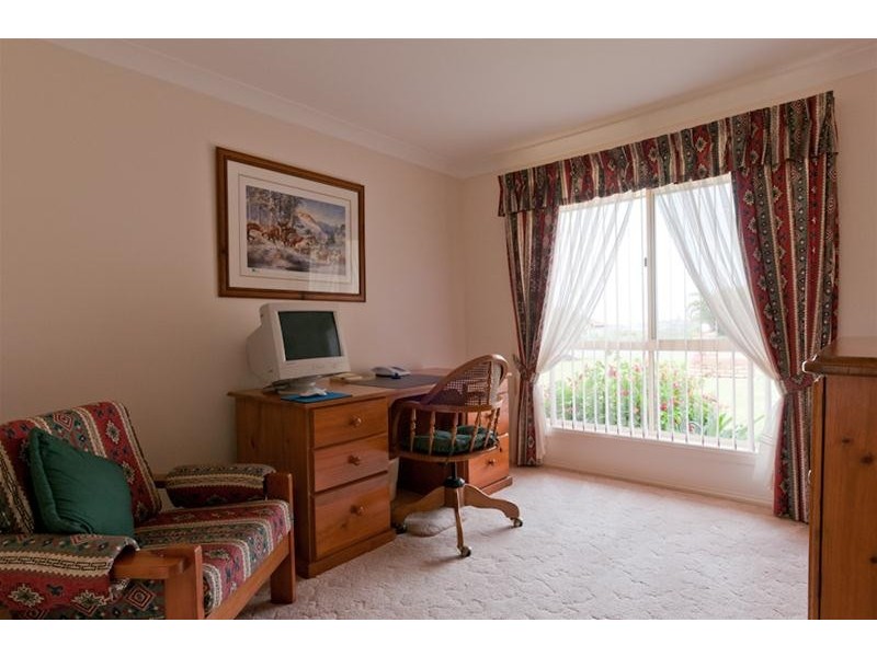 10 Stefan Close, Emerald Beach NSW 2456