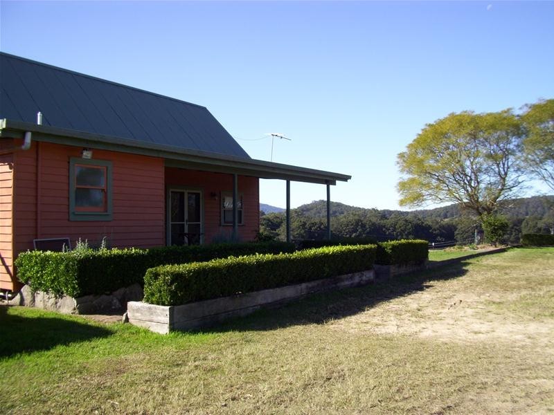 7 Lachlan Dew Close, Nana Glen NSW 2450