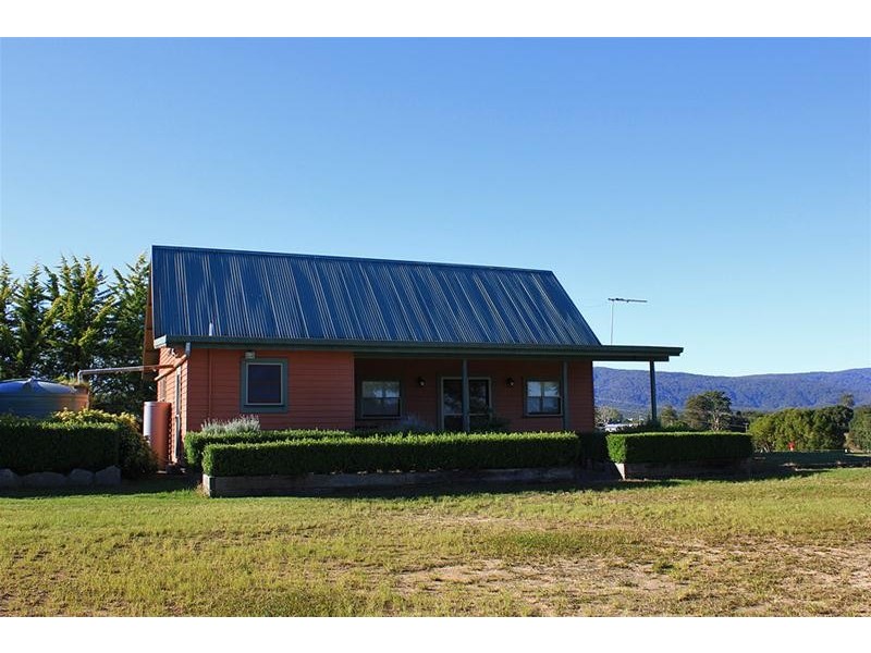 7 Lachlan Dew Close, Nana Glen NSW 2450