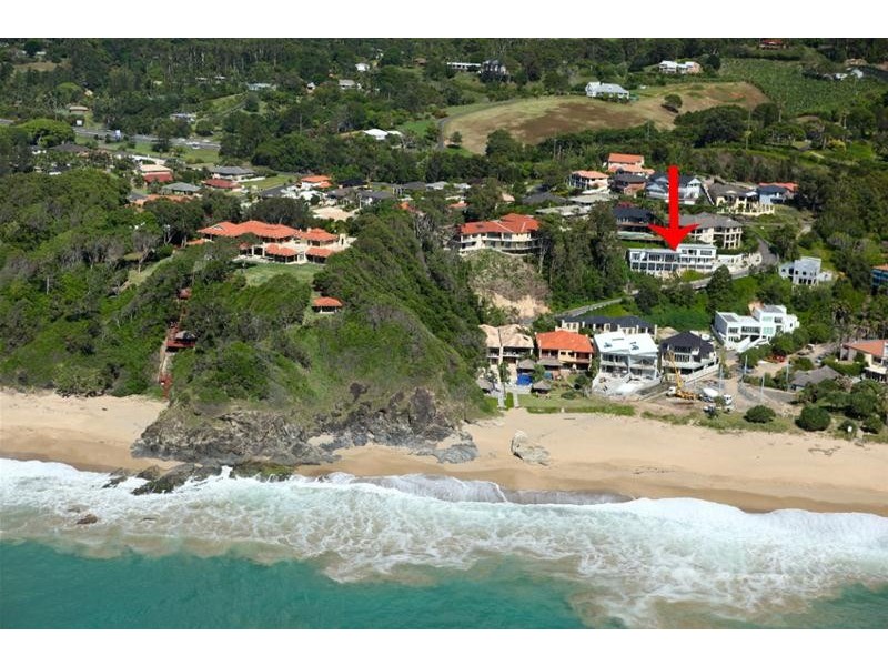 4 Beachfront Close, Sapphire Beach NSW 2450