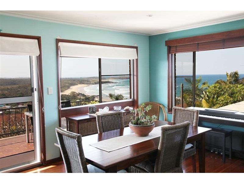 5 Signal Street, Emerald Beach NSW 2456