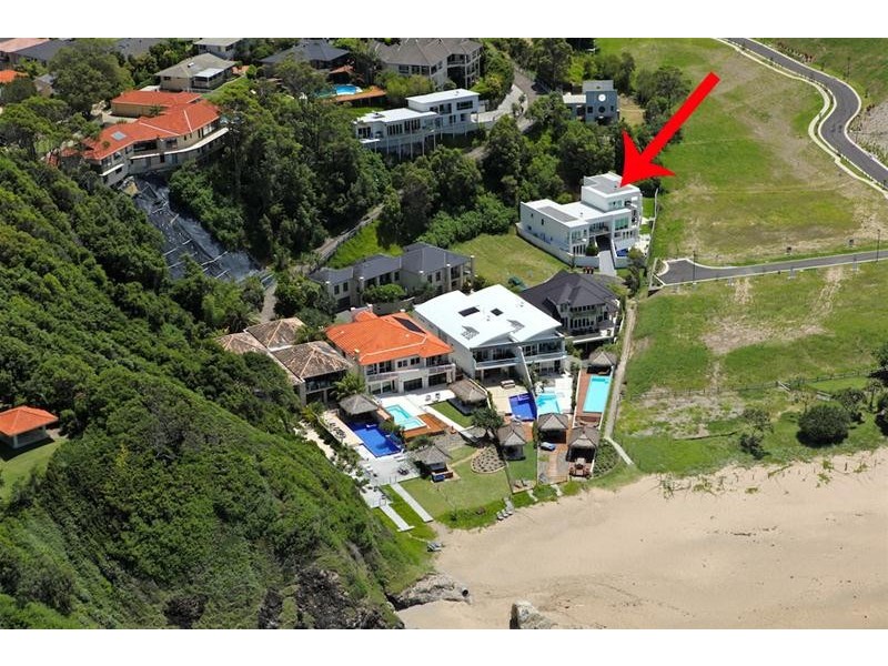 9 Beachfront Close, Sapphire Beach NSW 2450