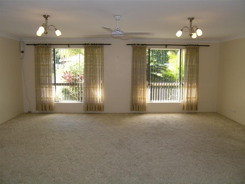 16 Finch Crescent, Coffs Harbour NSW 2450