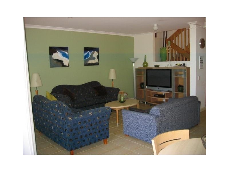 2/8 Grasslands Close, Coffs Harbour NSW 2450