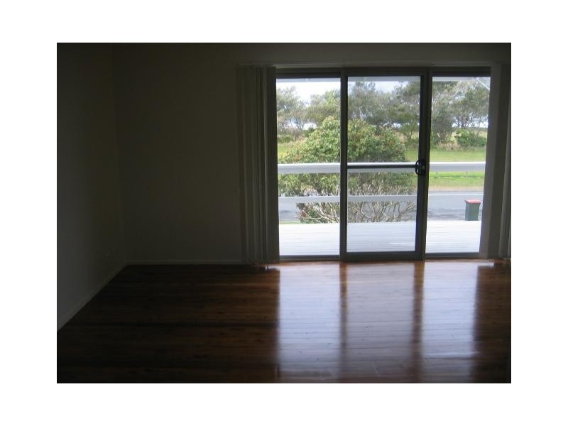 60 Sandys Beach Road, Sandy Beach NSW 2456