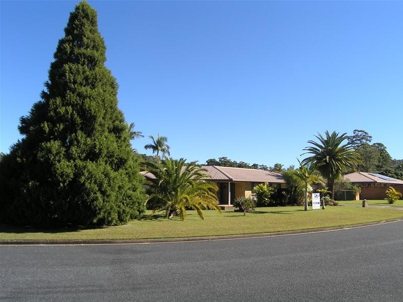 16 Finch Crescent, Coffs Harbour NSW 2450