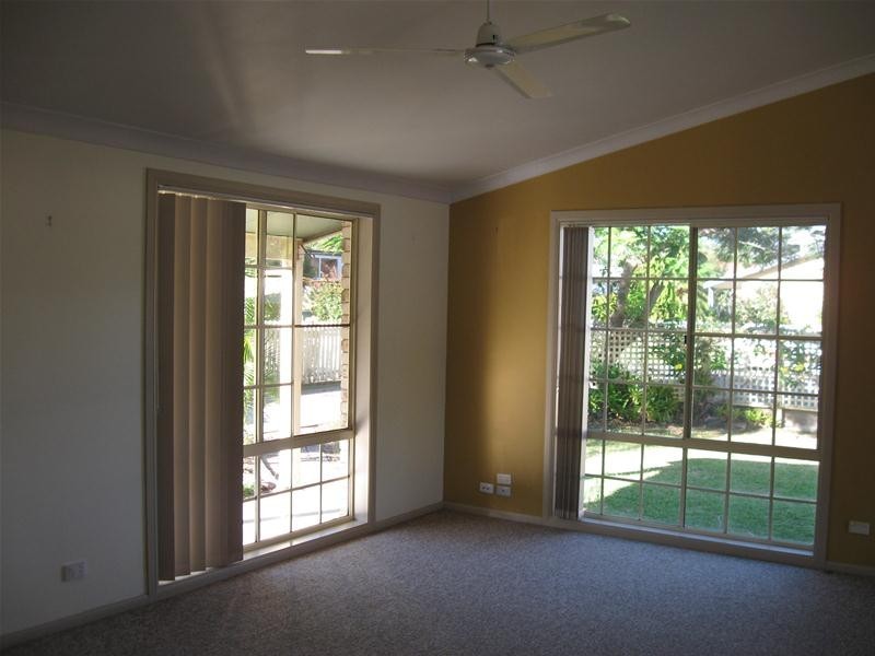 1/12 Wansborough Avenue, Moonee Beach NSW 2450