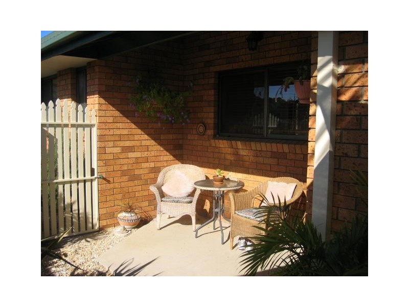 1/8 Playford Avenue, Boambee NSW 2450