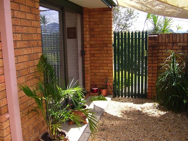 1/8 Playford Avenue, Boambee NSW 2450