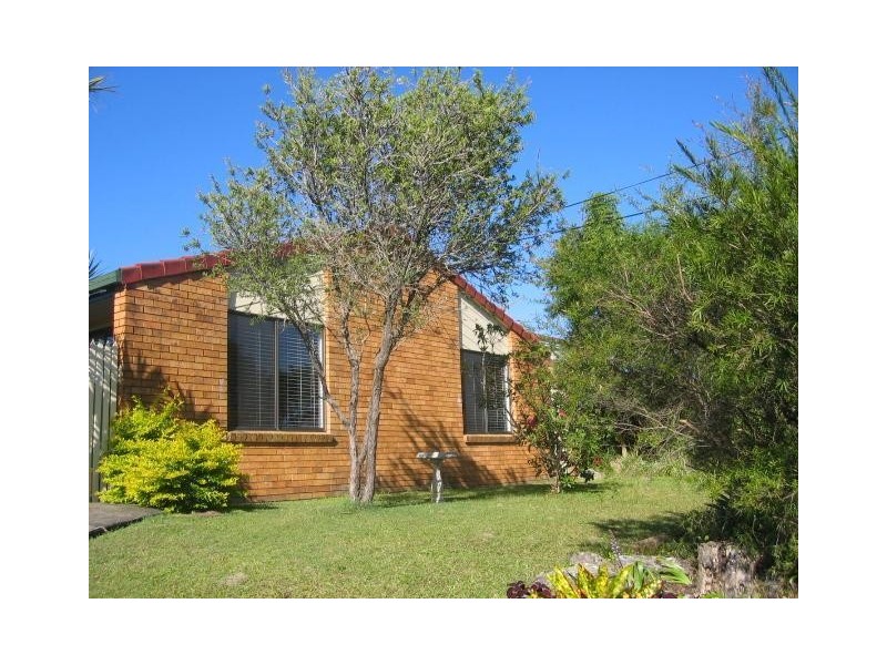 1/8 Playford Avenue, Boambee NSW 2450