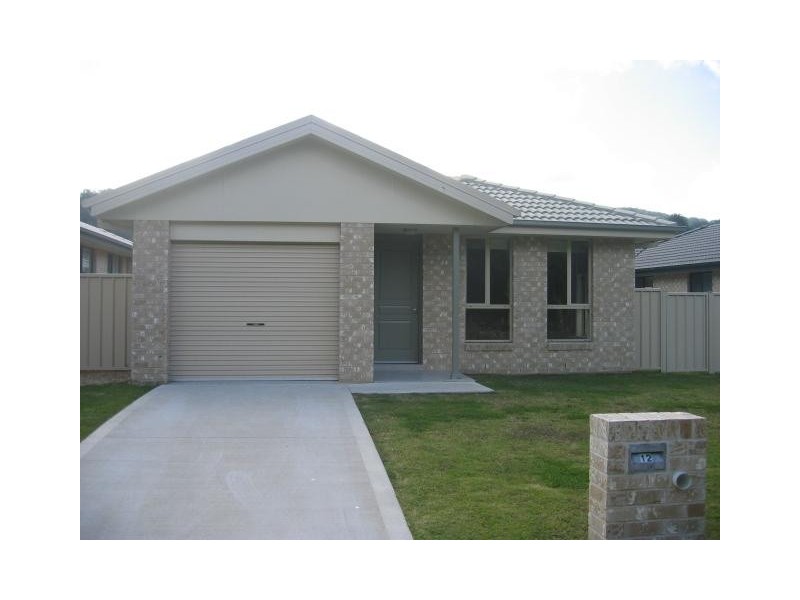 12 Carrall Close, Coffs Harbour NSW 2450