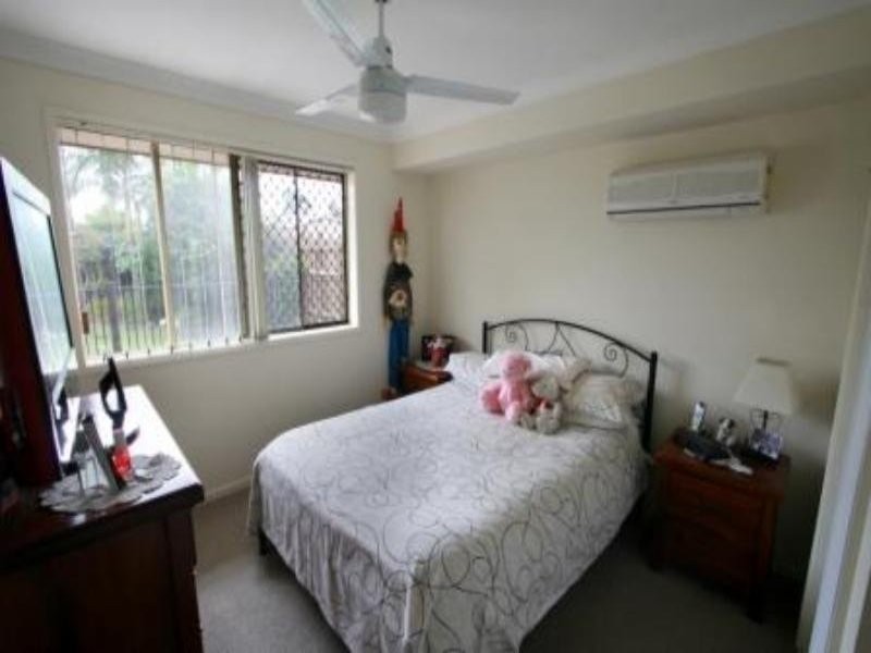 6 Hanwell Ct, Little Mountain QLD 4551