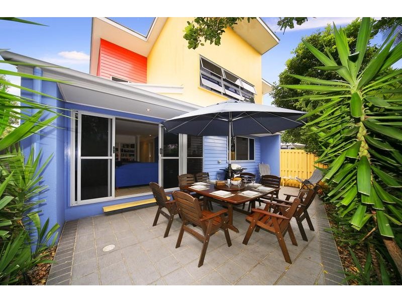 3/3 Bott Street, Dicky Beach QLD 4551