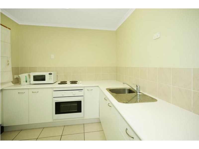 34 Browning Blvd, Battery Hill QLD 4551