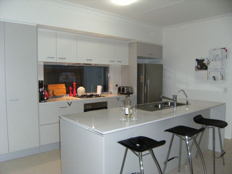 12 Leeside Street, Little Mountain QLD 4551