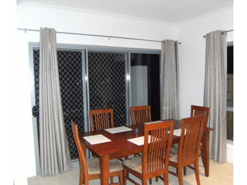 12 Leeside Street, Little Mountain QLD 4551