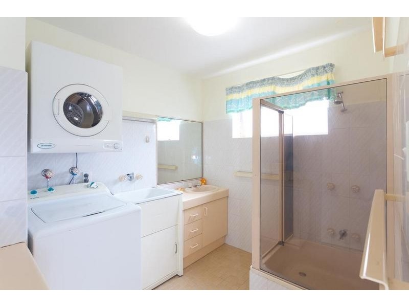 2/14-16 Maloja Ave, Caloundra QLD 4551