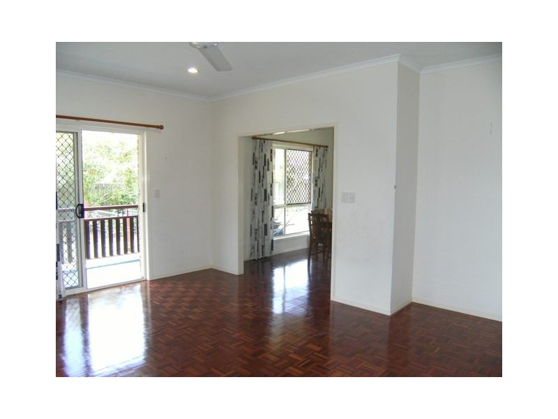 22 Bluegrass Street, Little Mountain QLD 4551