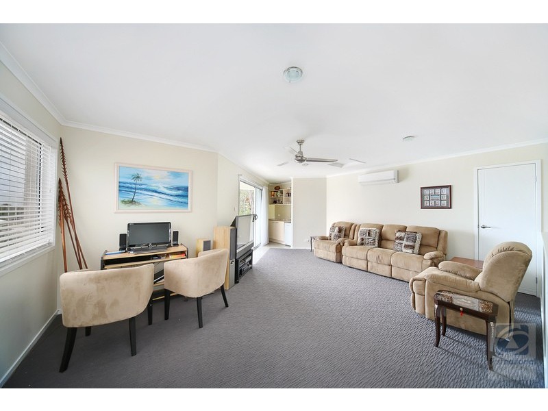 5 Lakewood St, Little Mountain QLD 4551