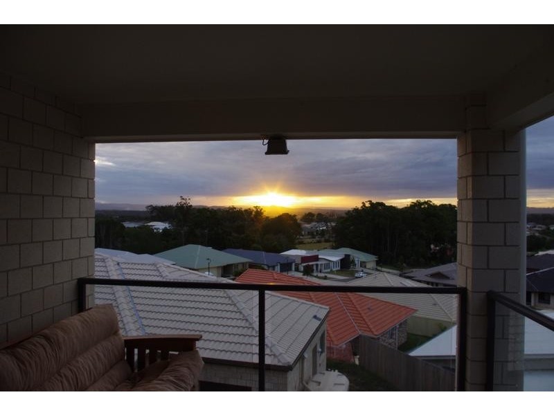 5 Lakewood St, Little Mountain QLD 4551