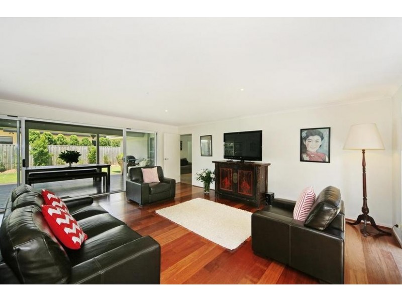 7 Airlie Cres, Pelican Waters QLD 4551