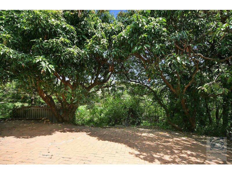 22-24 Canberra Terrace, Caloundra QLD 4551