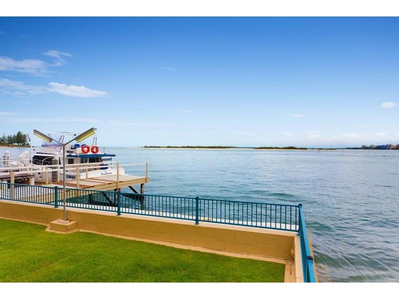 2/14-16 Maloja Ave, Caloundra QLD 4551