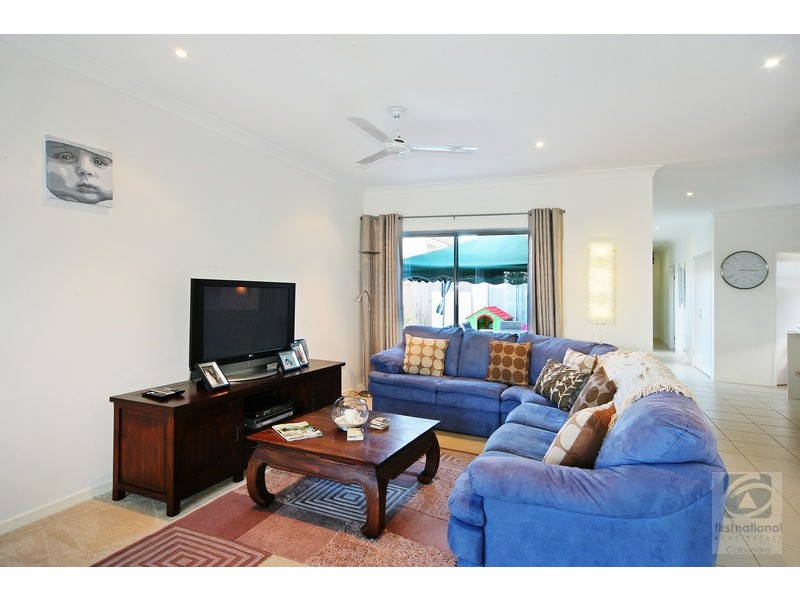 12 Leeside St, Little Mountain QLD 4551