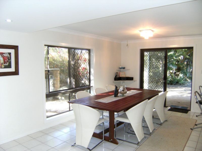 27 Albert Street, Shelly Beach QLD 4551