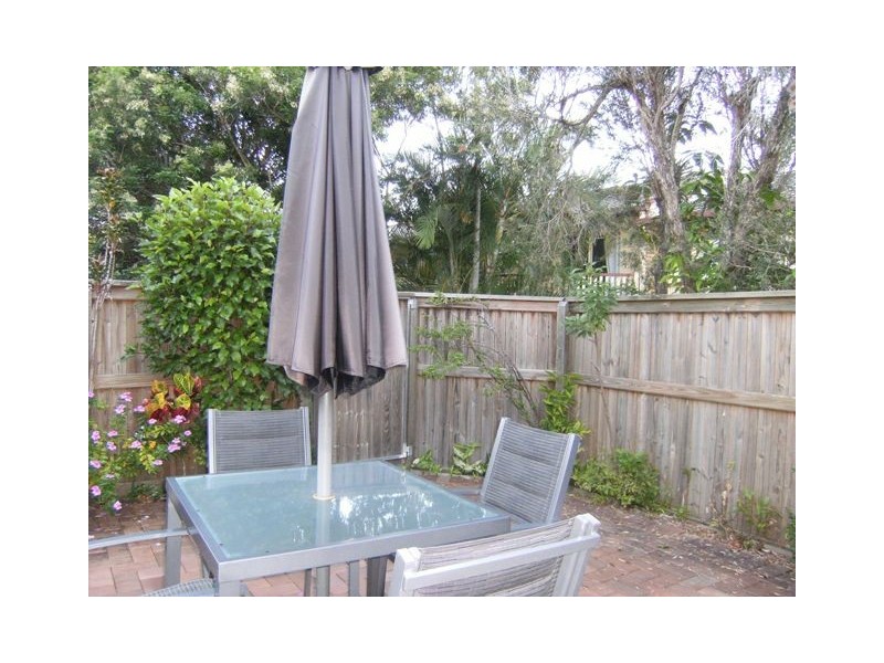 32/8 Lyon Street, Dicky Beach QLD 4551