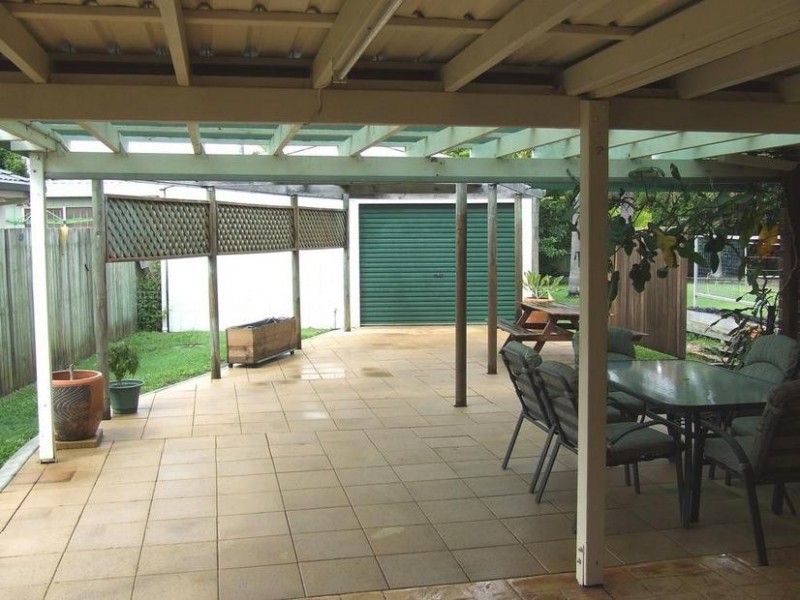 11 Lakeside Cres, Currimundi QLD 4551