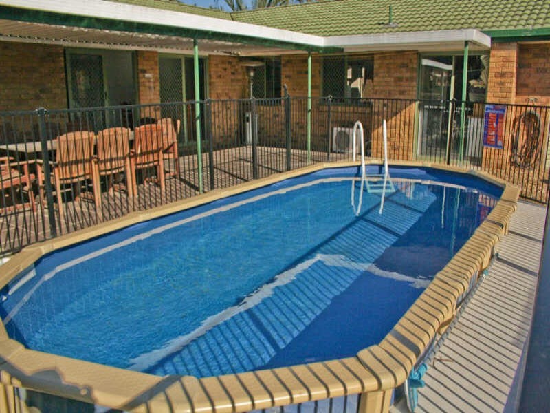 4 SANCTUARY PL, Little Mountain QLD 4551