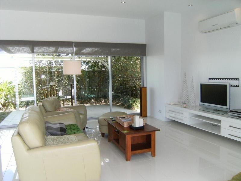 37 WESTHOLME CCT, Pelican Waters QLD 4551